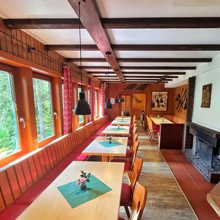 Essener Skihuette Tatil Evi *